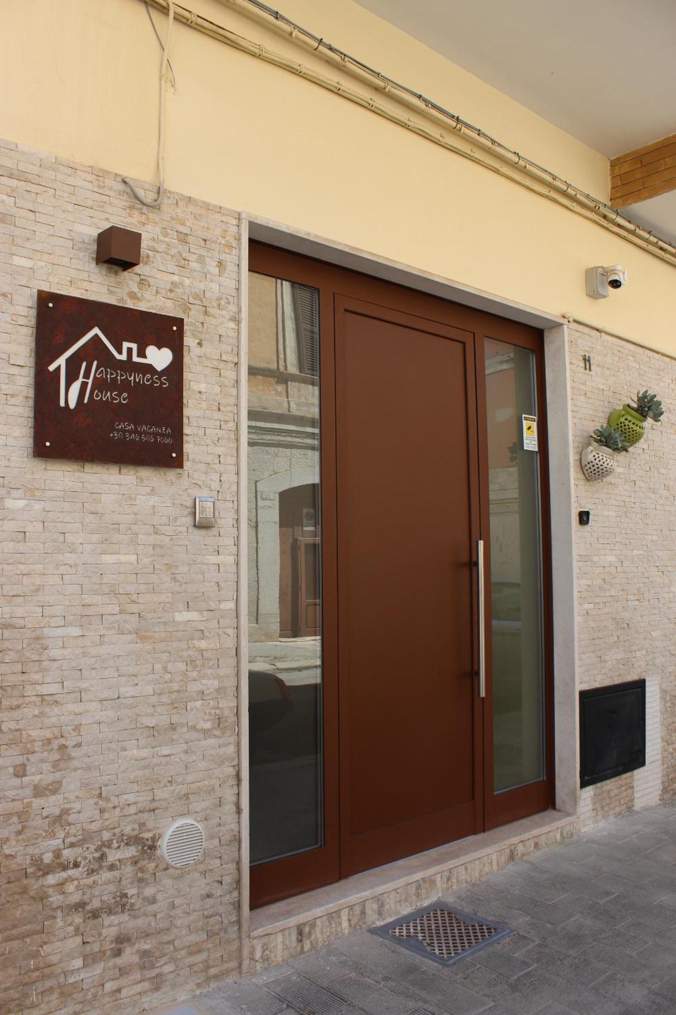 شقة Happynesshouse_Locazione Turistica تراني المظهر الخارجي الصورة